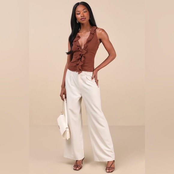 ✨Lulu's Briella Brown Ruffled Button-Front Top Size S - Picture 4 of 15